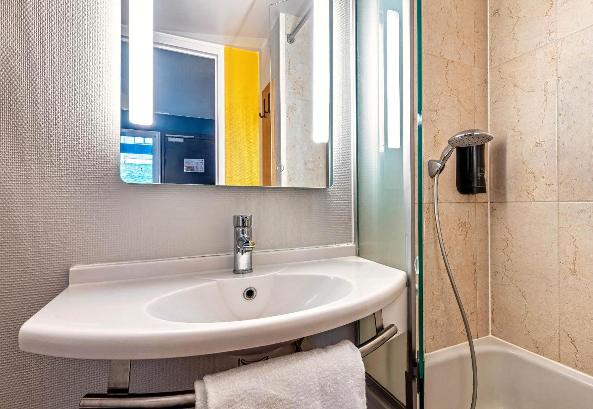 B&B Hotel Quimper Nord Douarnenez Eksteriør billede