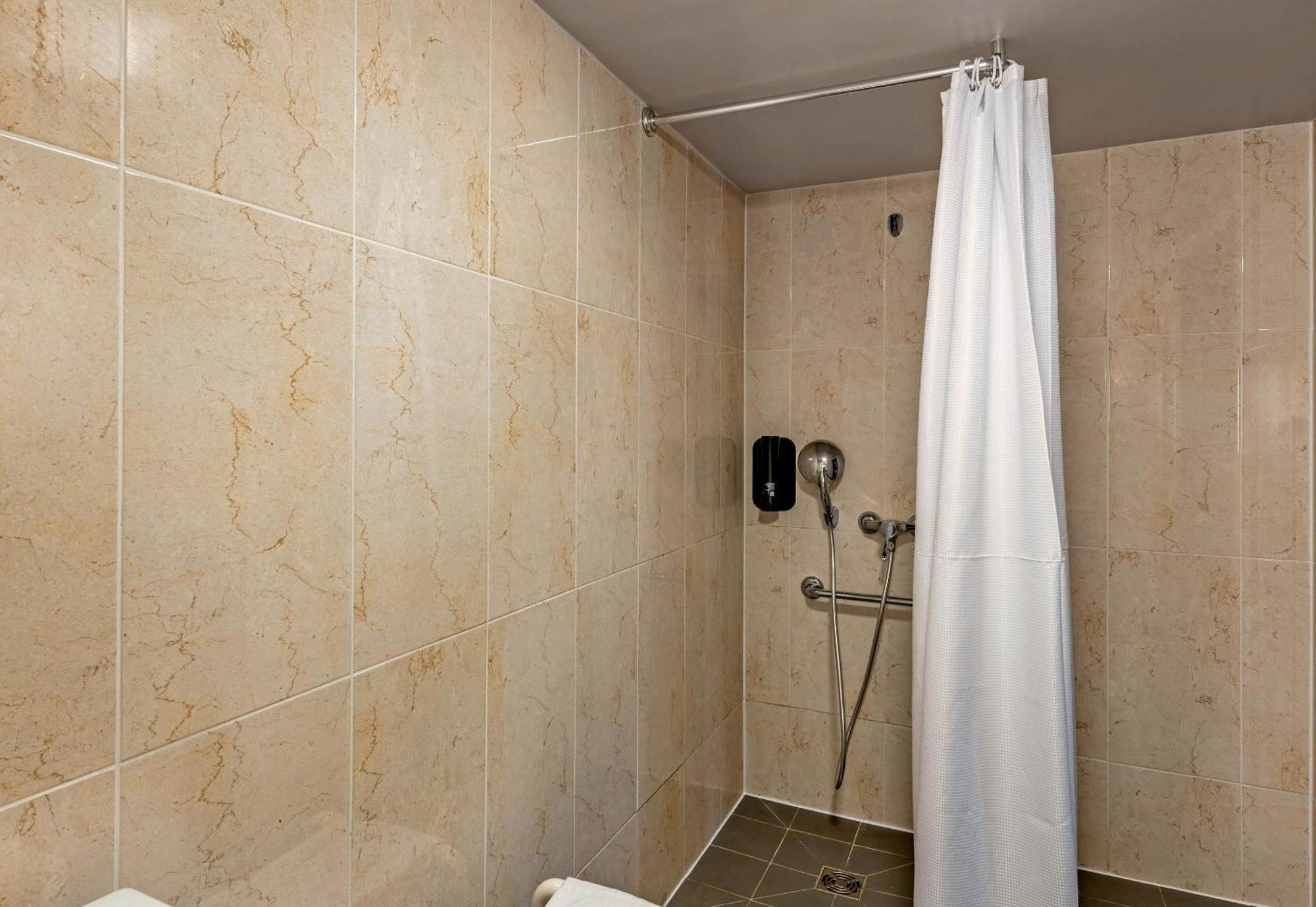B&B Hotel Quimper Nord Douarnenez Eksteriør billede
