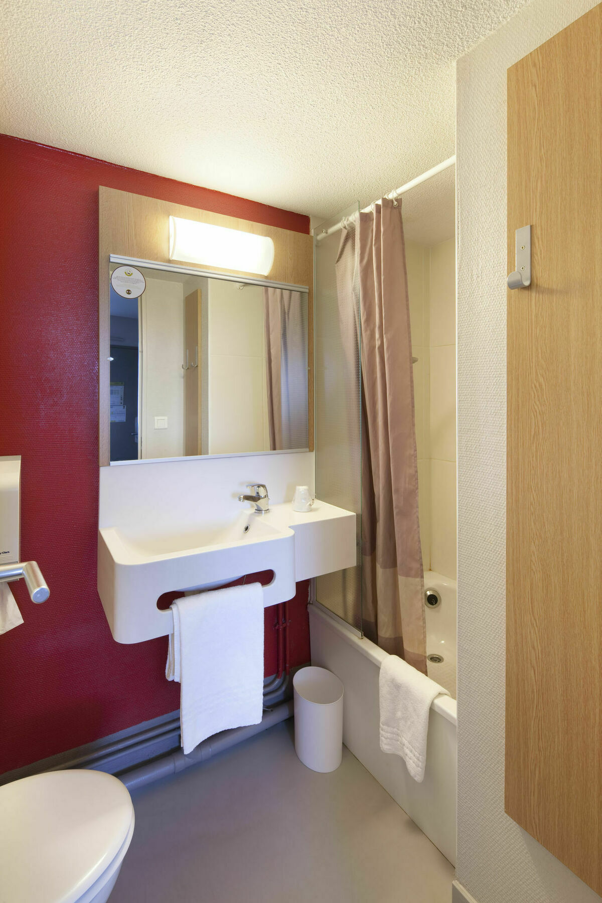 B&B Hotel Quimper Nord Douarnenez Eksteriør billede